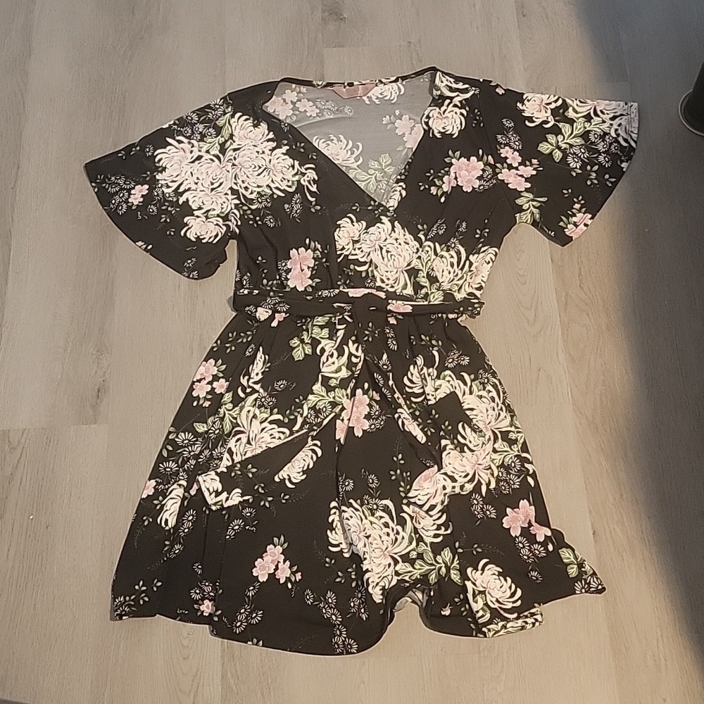 SJS Floral Faux Wrap‎ Dress